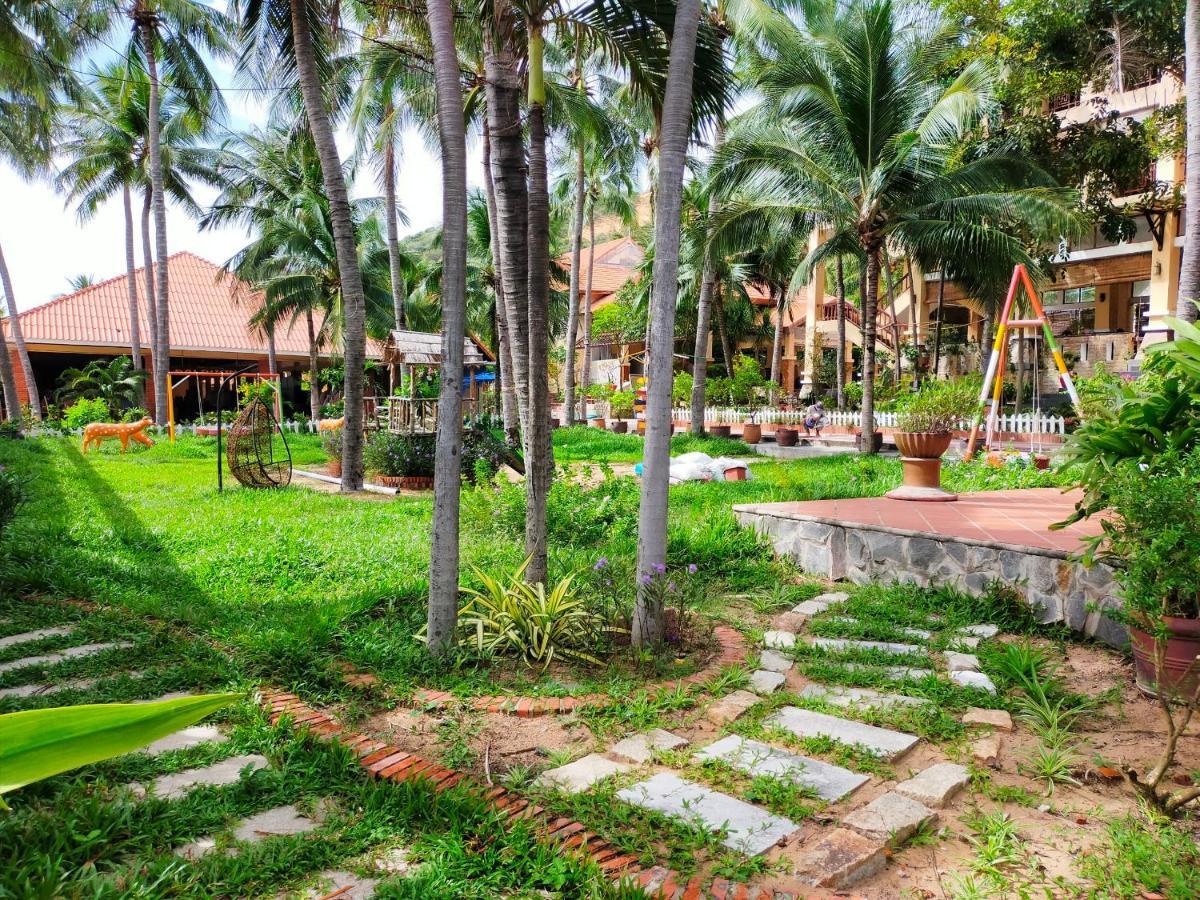 Hon Rom Central Beach Resort Mui Ne Bagian luar foto