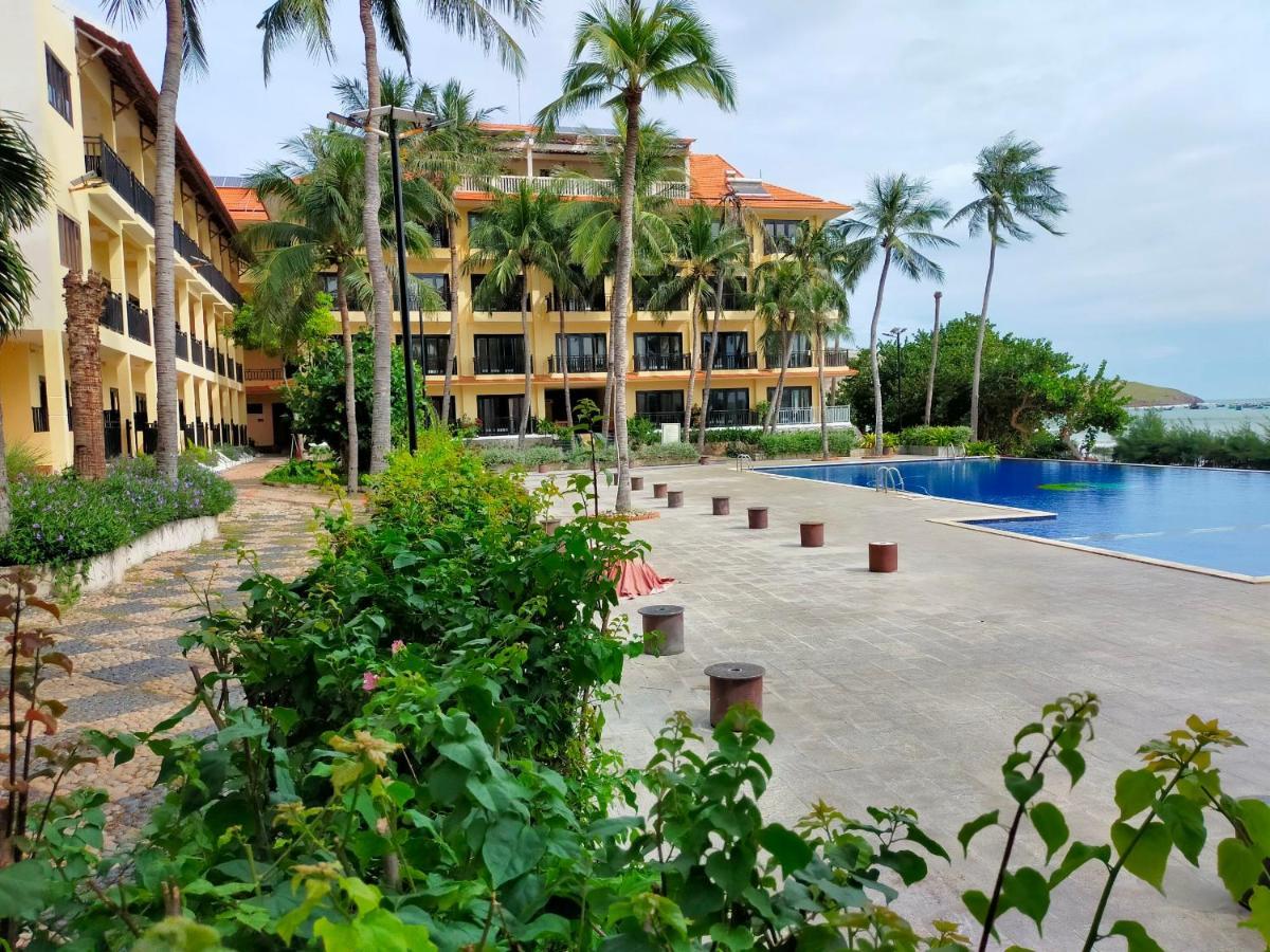 Hon Rom Central Beach Resort Mui Ne Bagian luar foto