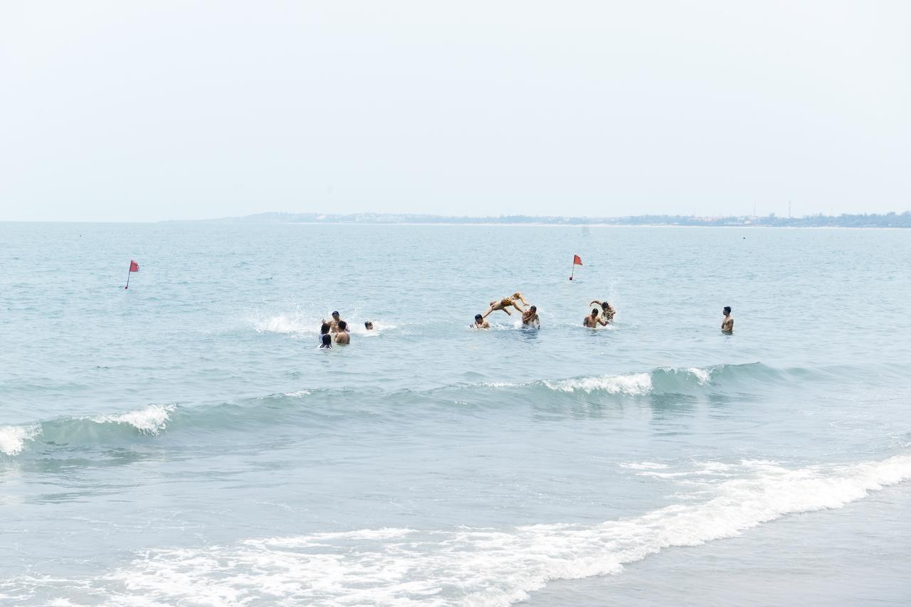 Hon Rom Central Beach Resort Mui Ne Bagian luar foto
