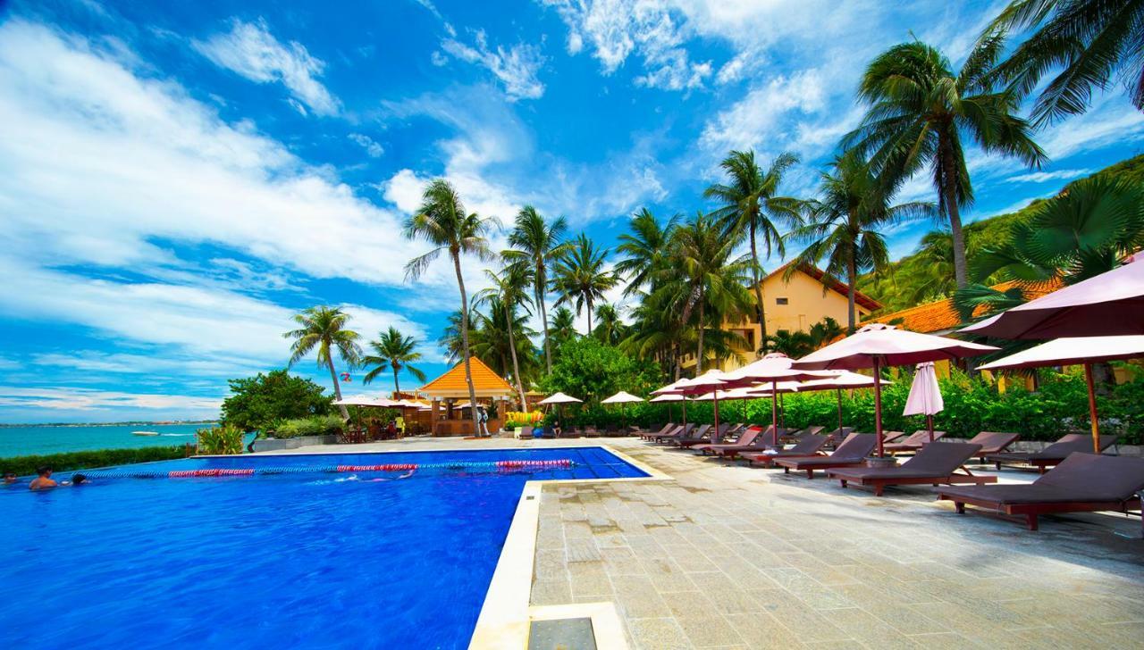 Hon Rom Central Beach Resort Mui Ne Bagian luar foto